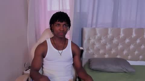 tau_montes online show from December 4, 3:33 pm