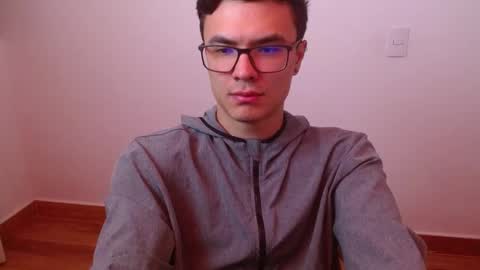 taurus4k online show from March 3, 2:15 am