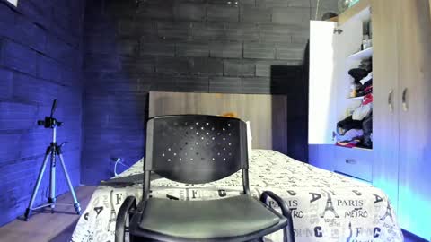 Snapshot of taurus_boy1 chatting on February 3, 2:36 am  T A U R U S  online show from February 3, 2:36 am