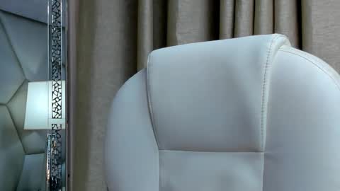 tayler_swift1 online show from January 17, 1:46 pm