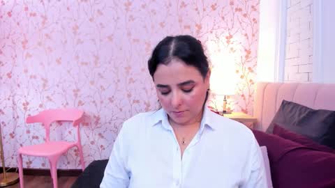 Taylor Bennet online show from January 15, 6:06 pm