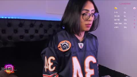 blue  online show from February 19, 4:12 am