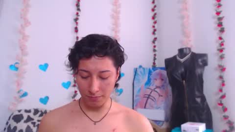 Taylorsweet1111 online show from February 14, 6:43 pm