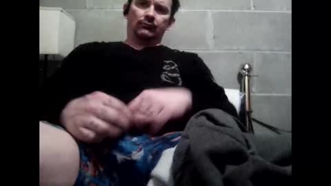 tbaxter95187 online show from March 8, 9:35 am