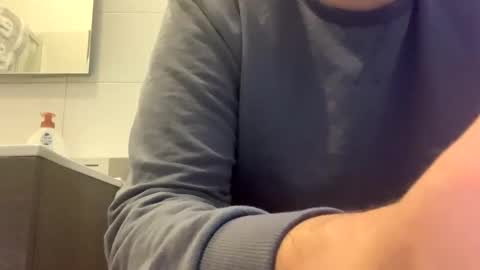 Tbest1986 online show from December 21, 9:55 am