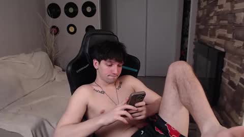 Teddy online show from March 13, 4:05 am