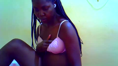 teddyquinsly28 online show from May 13, 6:50 pm