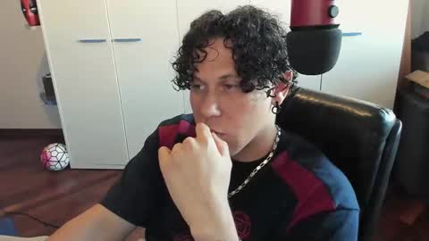 tedhmicro25 online show from October 18, 10:19 am