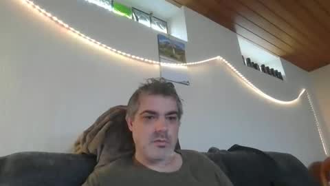 Peter online show from November 2, 10:15 am