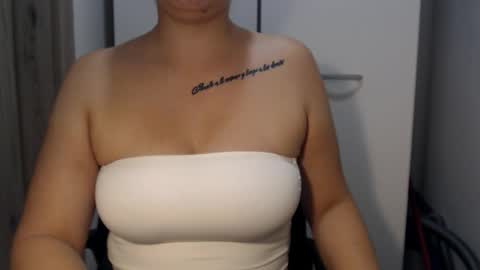 Snapshot of teeyara_ chatting on September 24, 3:08 pm Teeyara  online show from September 24, 3:08 pm