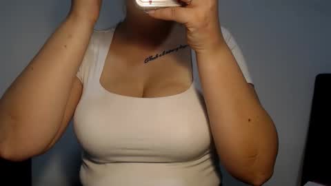 Snapshot of teeyara_ chatting on October 6, 9:10 pm Teeyara  online show from October 6, 9:10 pm