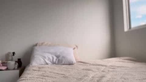 Amy No penetration Virgiin giirl online show from October 29, 2:30 pm