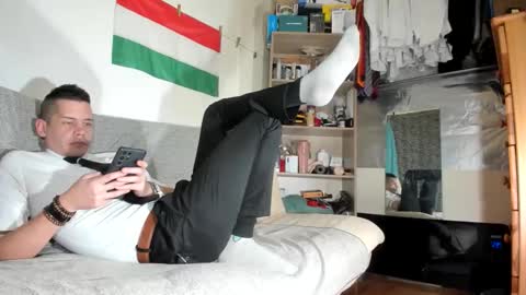 Virg Lszl online show from January 17, 4:49 pm