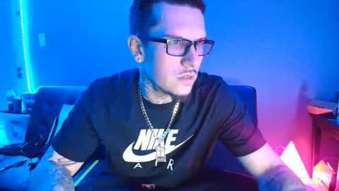 tempsnasty online show from January 12, 10:44 am