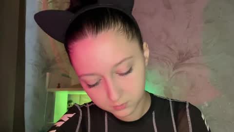 temptingvision online show from April 15, 9:23 am