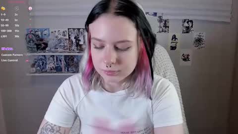  Sue  online show from November 12, 4:09 pm