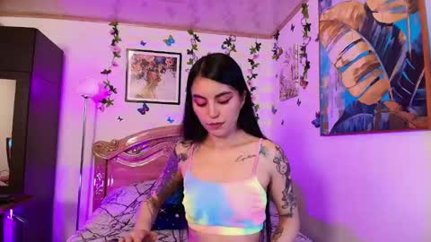 Snapshot of teresa_moon chatting on February 22, 1:55 am  TERESA  Give me a good rating if you enjoy my show  online show from February 22, 1:55 am