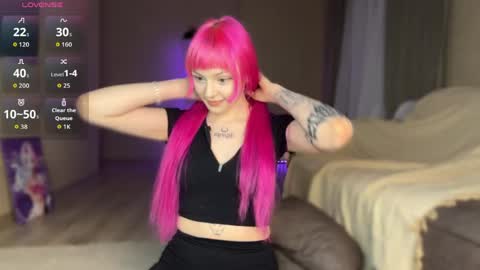 terezaluvly online show from April 29, 4:45 pm