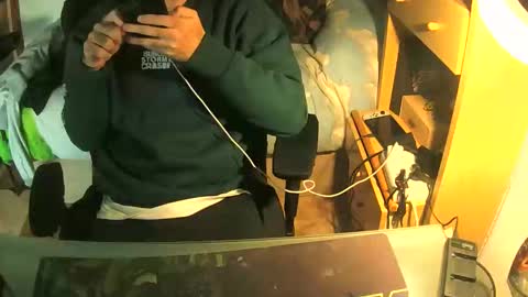 terwosdex online show from December 18, 4:35 pm