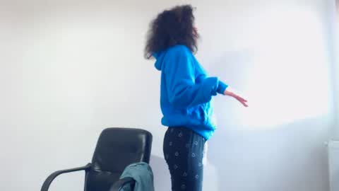 naughty tess online show from February 7, 11:23 am