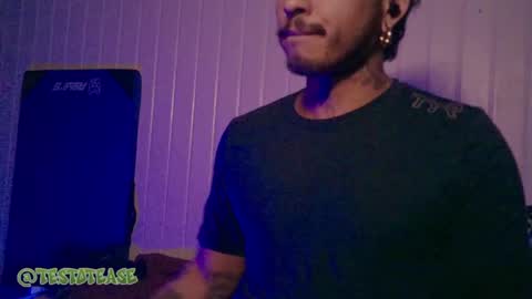 Snapshot of testotease chatting on September 26, 4:31 am Milo online show from September 26, 4:31 am