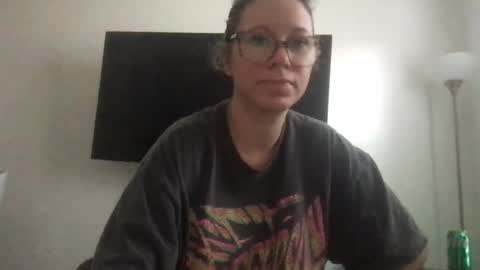 Snapshot of texas_blonde chatting on October 9, 3:06 pm Daphne Summers online show from October 9, 3:06 pm