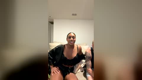 SELENE SANTOS online show from July 23, 5:49 am
