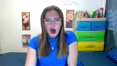 tgirlselena online show from October 4, 12:41 am