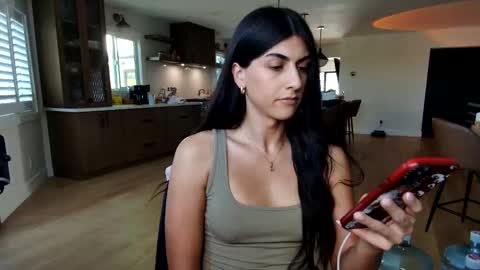 babygirlmami online show from November 9, 9:50 pm