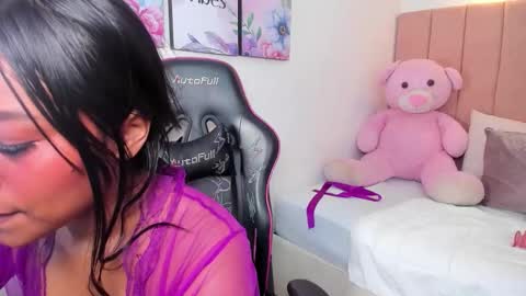 Thalia Nichols online show from February 12, 10:46 pm