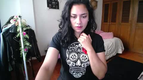    online show from March 9, 10:52 pm