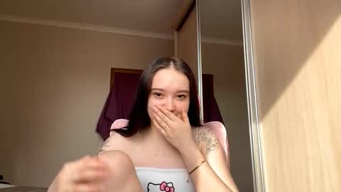 Yumi online show from February 28, 9:13 am