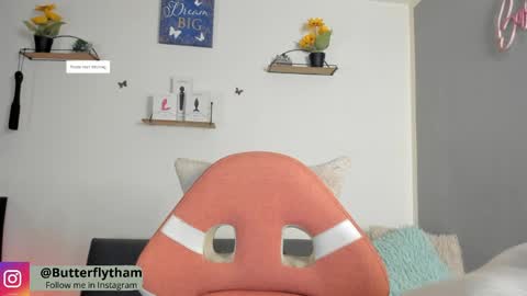 thamara_cooper_ online show from June 6, 11:10 pm