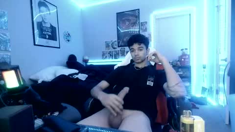 that_femboi online show from July 17, 7:43 am