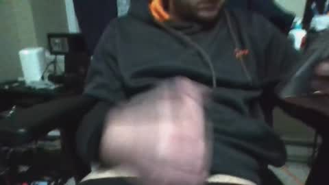 A guy online show from February 18, 7:08 am