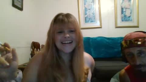 that girl online show from July 27, 2:09 am