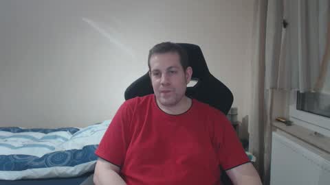 Snapshot of thatguyyeahhim chatting on October 11, 12:15 am thatguyyeahhim online show from October 11, 12:15 am