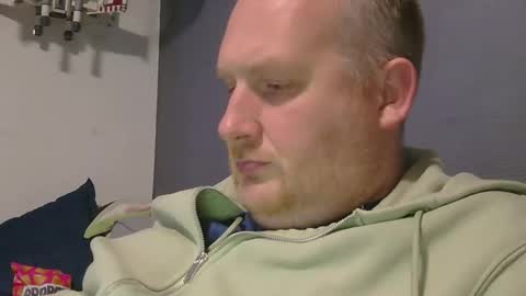 the007146368 online show from March 30, 7:47 pm