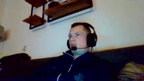 Dennis online show from February 7, 8:34 pm