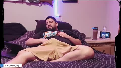 Snapshot of the_alpha_dog_xxx chatting on February 19, 3:16 pm the_alpha_dog_xxx online show from February 19, 3:16 pm