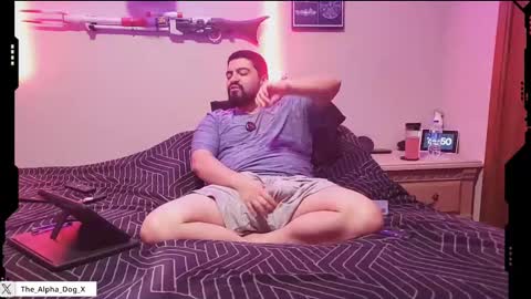 Snapshot of the_alpha_dog_xxx chatting on February 21, 4:48 pm the_alpha_dog_xxx online show from February 21, 4:48 pm