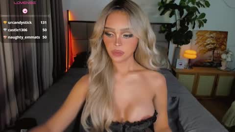 nabi butterfly online show from December 1, 8:33 pm