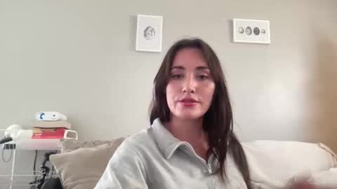 Girl Next Door  online show from December 5, 10:51 pm