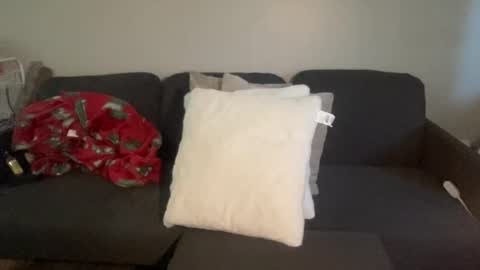 Girl Next Door  online show from February 4, 8:24 pm