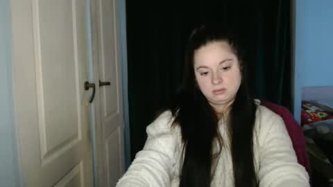 raissa online show from April 13, 3:27 pm