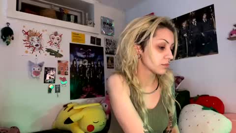 KIng Venus online show from December 22, 3:00 am