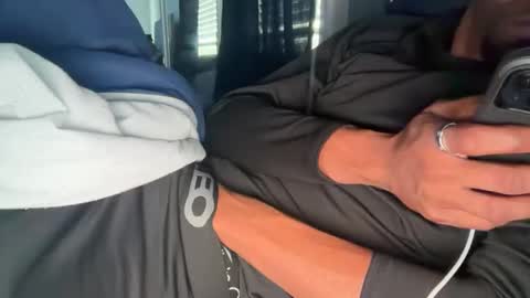 theeshooterr online show from January 19, 3:10 pm