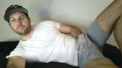 Theetwohander online show from May 10, 4:52 am