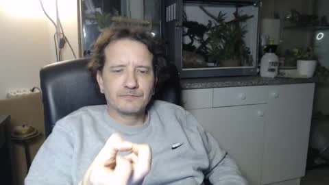 Green online show from February 7, 11:08 pm