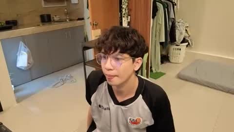 Green online show from December 23, 1:45 am